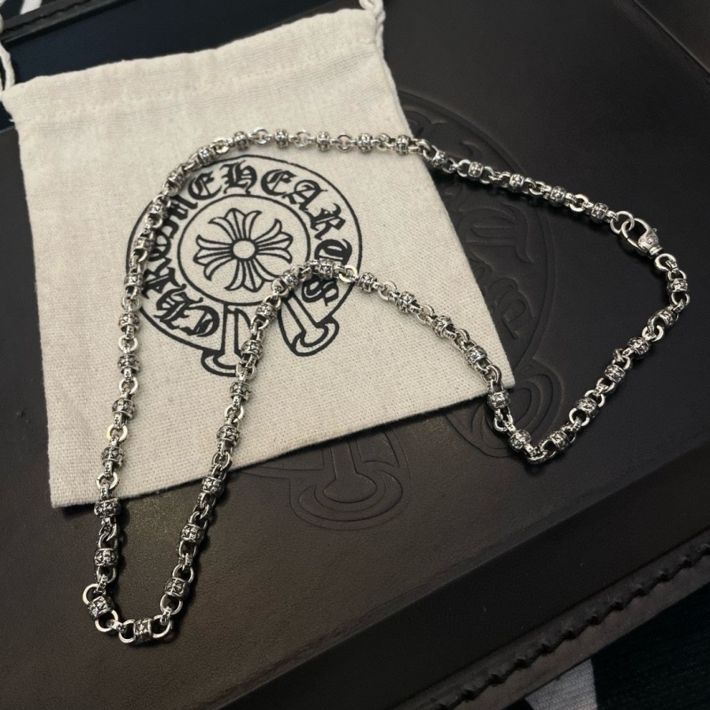 Ch*0me He**ts necklaces